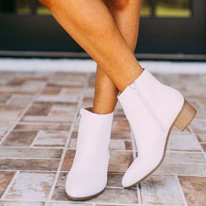 HP💃 Wood-Like Block Low Heel Ankle Booties Boots